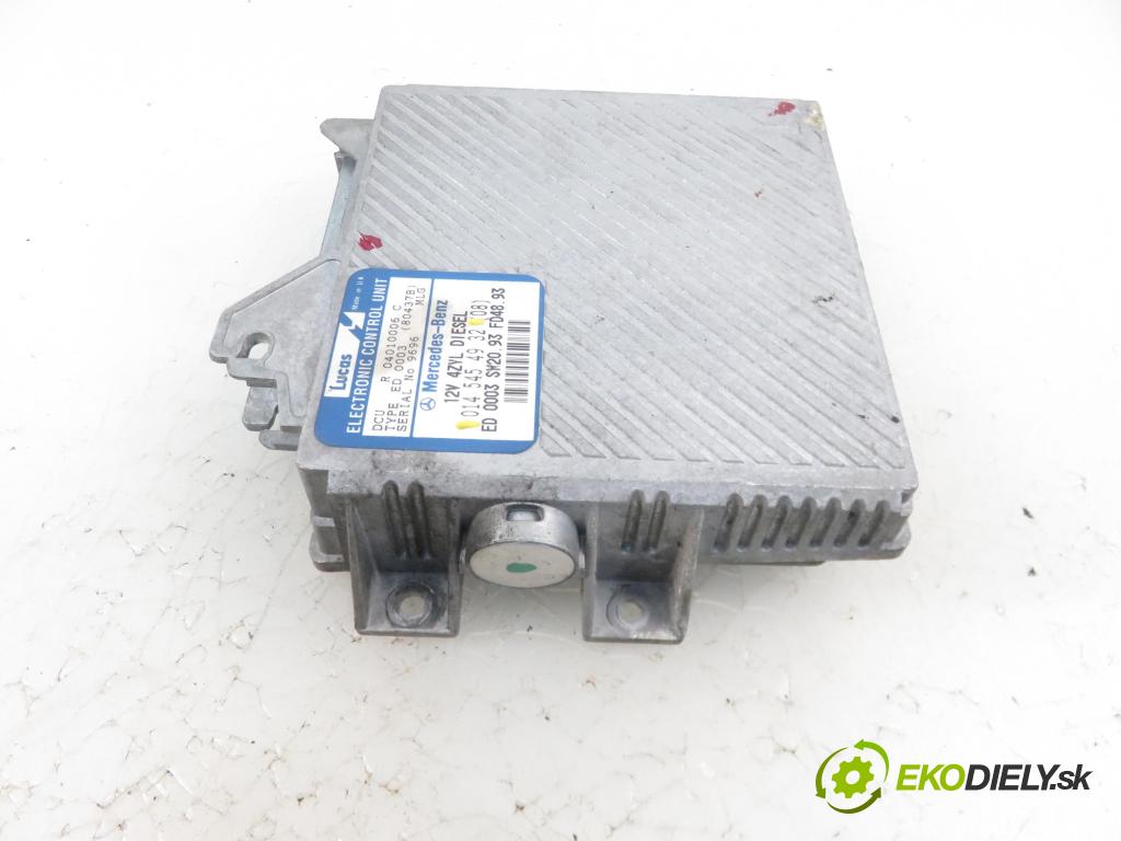 MERCEDES-BENZ KLASA C (W202) SEDAN 1994 2155,00 Sterowniki silnika 2155,00 Riadiaca jednotka Motor 0145454932