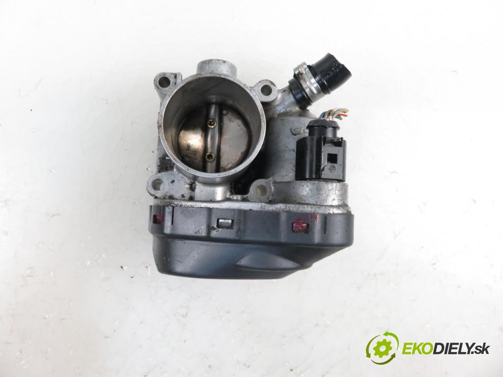 VW GOLF IV (1J1) HB 1999 55,00 1.4 16V - APE 1390,00 škrtíci klapka 036133062 (Škrticí klapka)