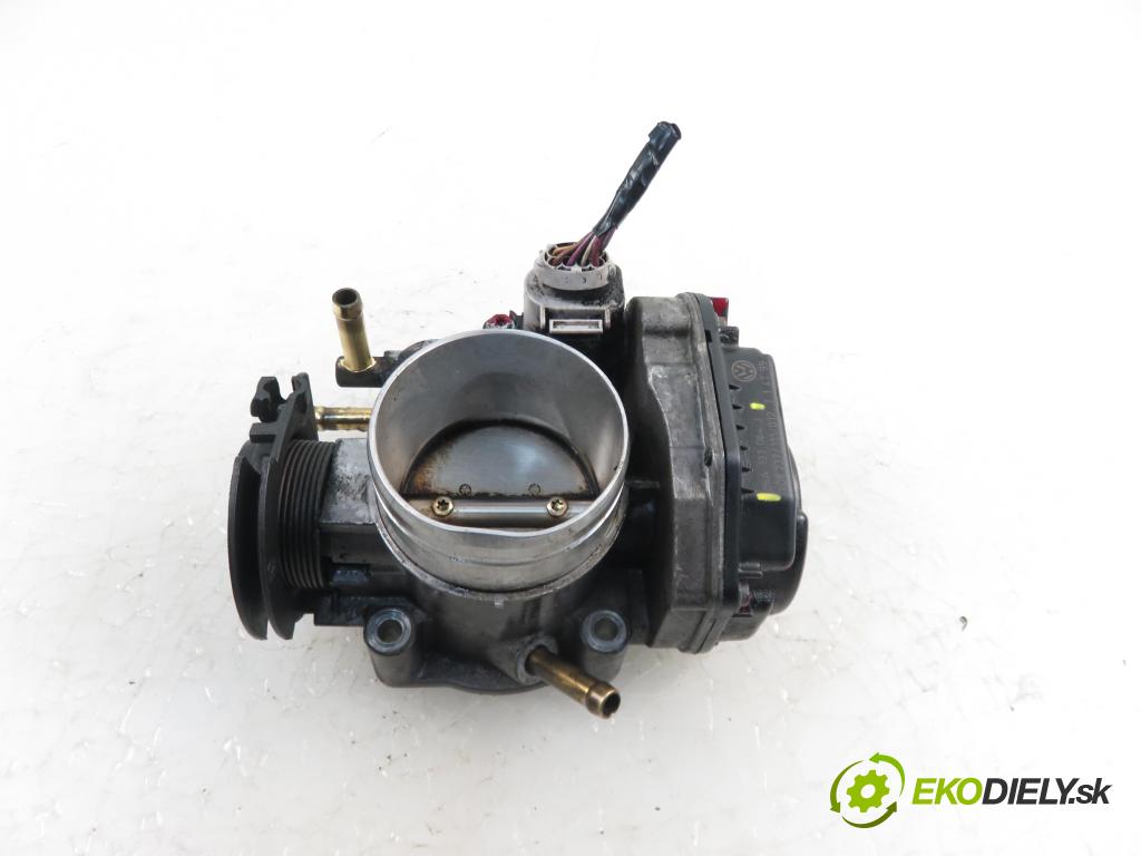 SEAT LEON (1M1) HB 1999 1595,00 Przepustnice 1595,00 Škrtiaca klapka 06A133064J (Škrtiace klapky)