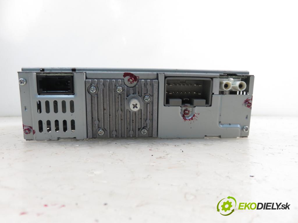 VOLVO C30 (533) HB 2006 1997,00 Radioodtwarzacze 1997,00 RADIO CD 31210418