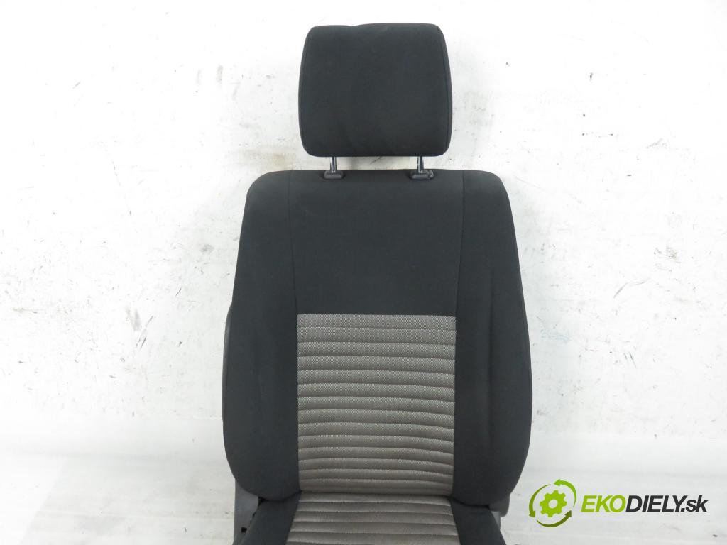 FIAT SEDICI (189_) CROSSOVER 2011 1956,00 Fotele, kanapy 1956,00 Sedadlo CESTUJÚCI/PP