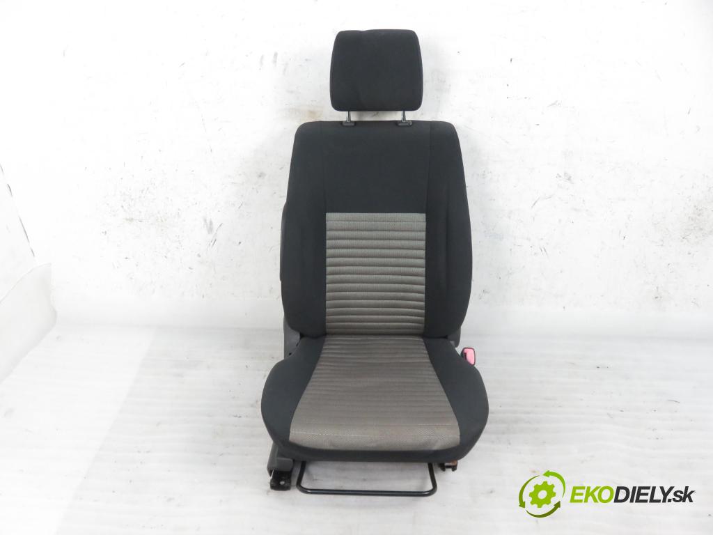 FIAT SEDICI (189_) CROSSOVER 2011 1956,00 Fotele, kanapy 1956,00 Sedadlo CESTUJÚCI/PP