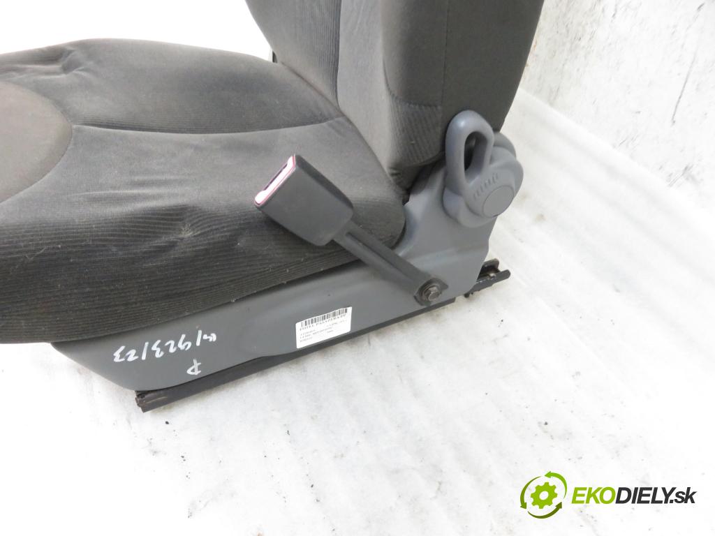 CITROEN C1 (PM_, PN_) HB 2006 1398,00 Fotele, kanapy 1398,00 Sedadlo CESTUJÚCI/PP