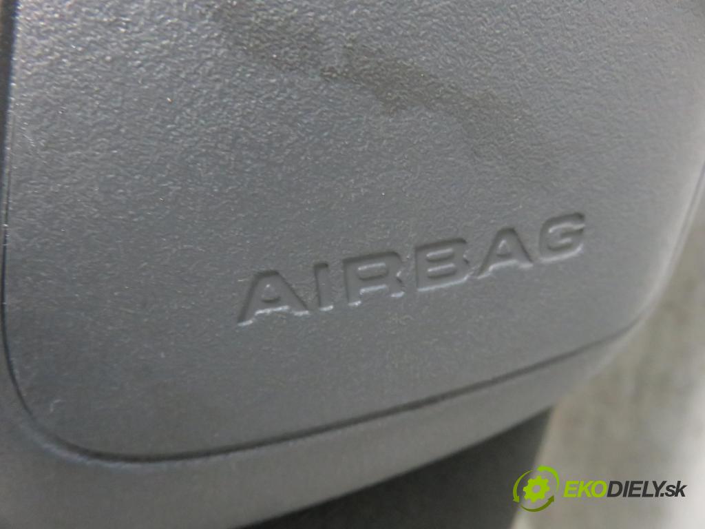 CITROEN C1 (PM_, PN_) HB 2006 1398,00 Fotele, kanapy 1398,00 Sedadlo šoféri