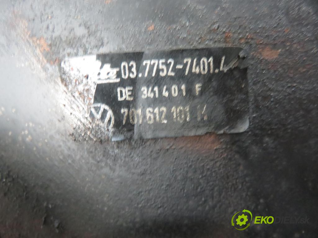 VW TRANSPORTER IV Autobus (70XB, 70XC, 7DB, 7DW, 7DK) BUS 1995 2370,00 Serwa hamulca 2370,00 Posilovač 701612101H (Servočerpadlá, pumpy riadenia)