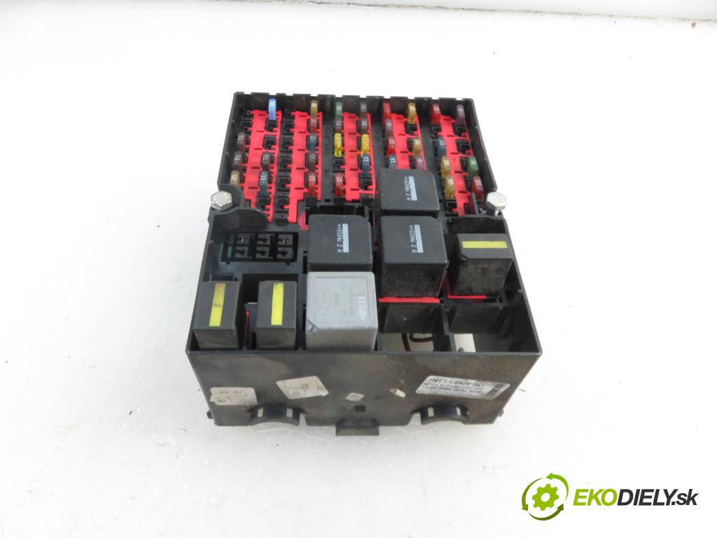 FORD FUSION (JU_) HB 2003 1399,00 Skrzynki bezpieczników 1399,00 Skrinka POJISTKY: 2N1T14401BJ