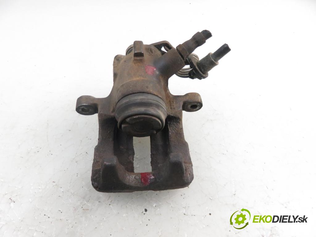 AUDI A4 (8D2, B5) SEDAN 1995 1595,00 Zaciski 1595,00 Brzdič strmeň LT