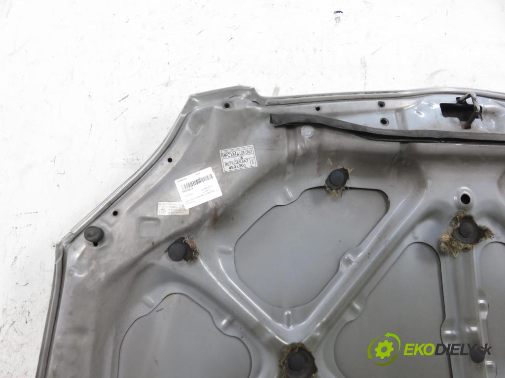 TOYOTA COROLLA (_E12_) HB 2004 66,00 2.0 D-4D 1995,00 kapota