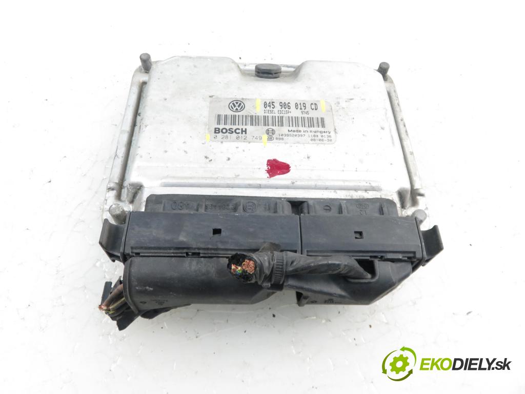 SKODA FABIA II Combi (545) KOMBI 2008 1422,00 Sterowniki silnika 1422,00 Riadiaca jednotka Motor 045906019CD; 0281012749