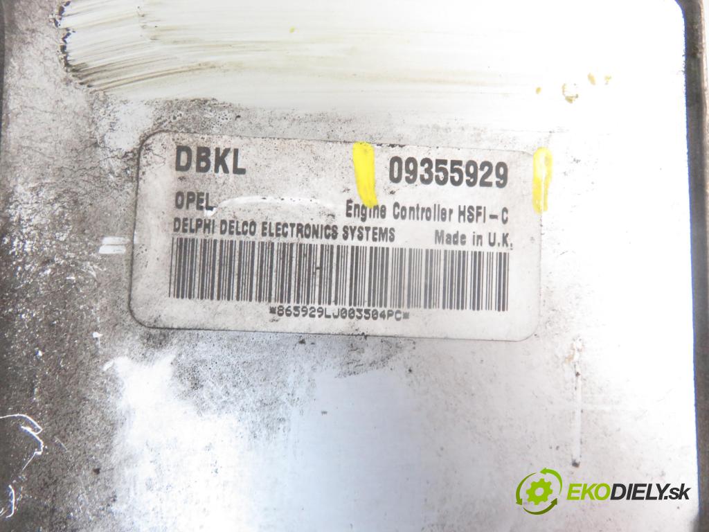 OPEL ASTRA G liftback (T98) HB 2000 1598,00 Sterowniki silnika 1598,00 řídící jednotka motora 09355929