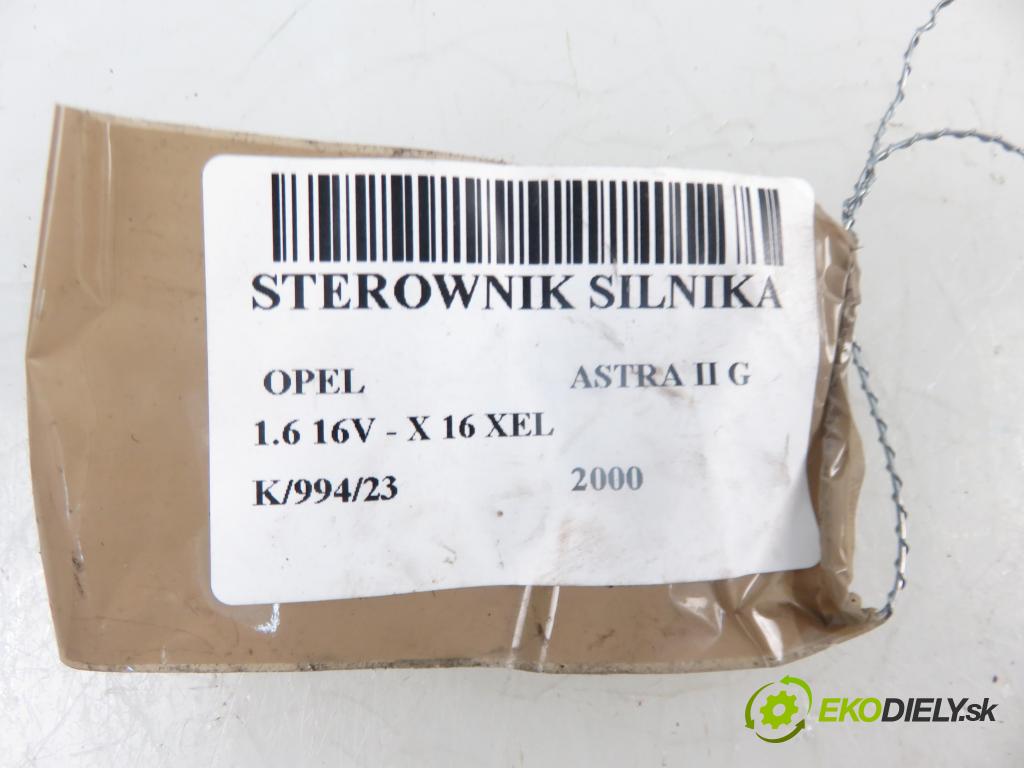 OPEL ASTRA G liftback (T98) HB 2000 1598,00 Sterowniki silnika 1598,00 řídící jednotka motora 09355929