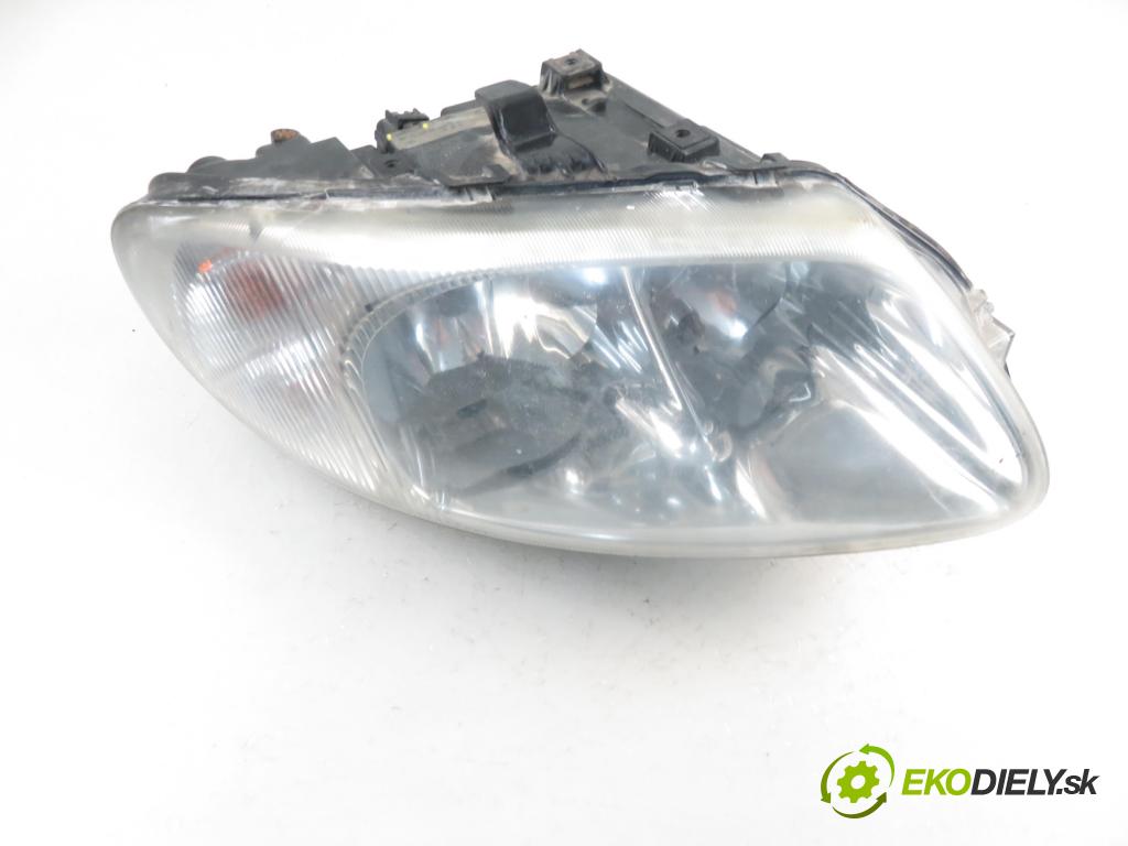 CHRYSLER VOYAGER IV (RG, RS) MINIVAN 2001 2499,00 Lampy przednie 2499,00 Svetlo PP 04857702AB