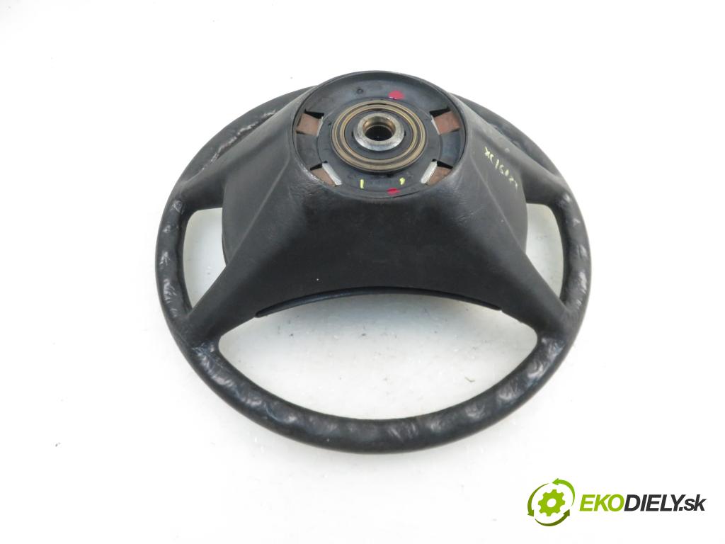 MERCEDES-BENZ 123 sedan (W123) SEDAN 1983 2998,00 Kierownice 2998,00 Volant 1264640017 (Volanty)