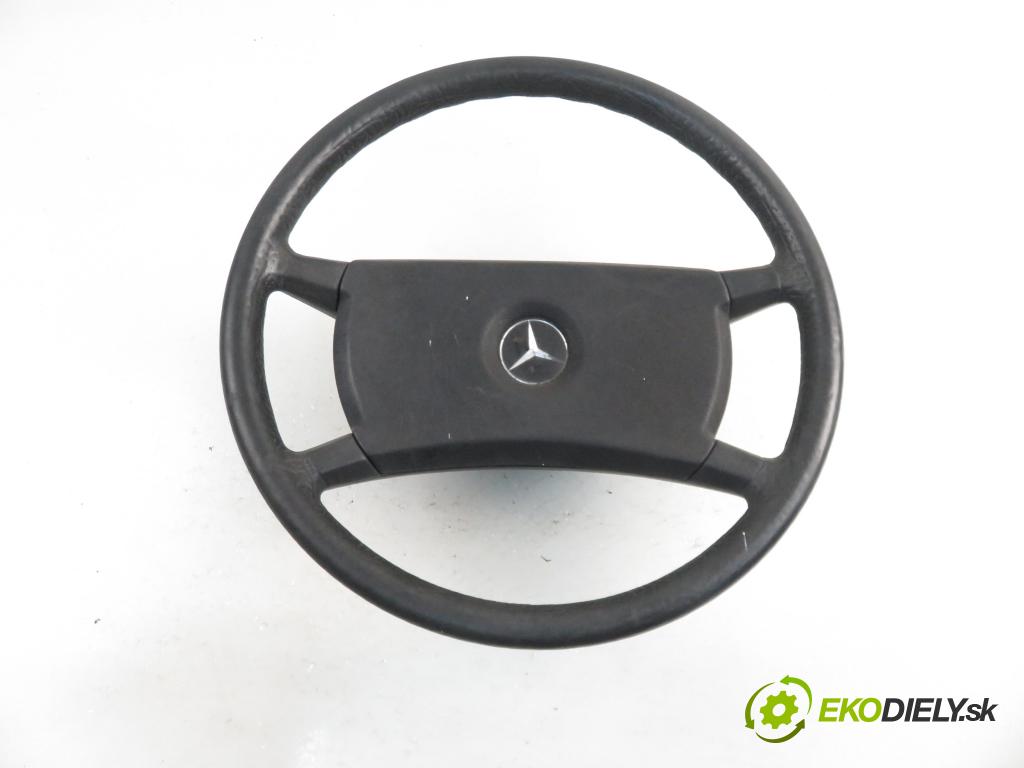 MERCEDES-BENZ 123 sedan (W123) SEDAN 1983 2998,00 Kierownice 2998,00 Volant 1264640017 (Volanty)