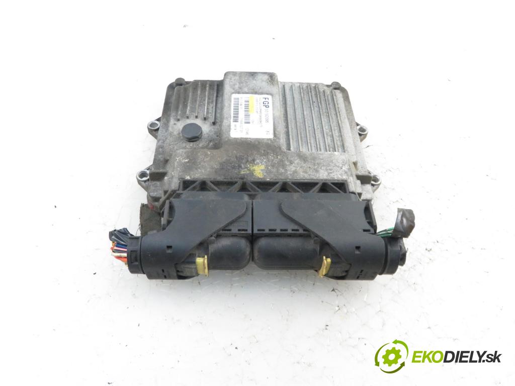 SUZUKI IGNIS II (MH) HB 2004 1248,00 Sterowniki silnika 1248,00 Riadiaca jednotka Motor 55192095