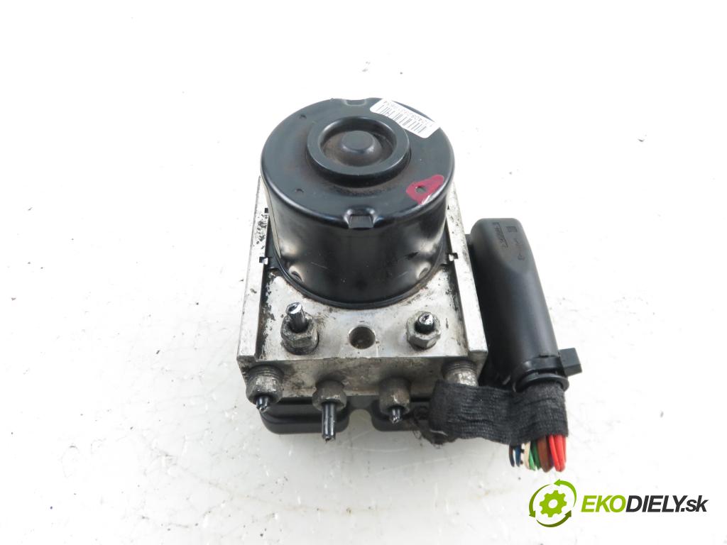 OPEL ZAFIRA B (A05) MINIVAN 2006 1910,00 Sterowniki ABS 1910,00 Pumpa ABS 13157576; 10020700242; 10097005093 (Pumpy ABS)