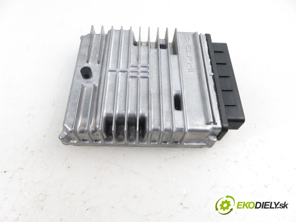 FORD FOCUS (DAW, DBW) HB 2003 1753,00 Sterowniki silnika 1753,00 Riadiaca jednotka Motor 2M5A12A650PF