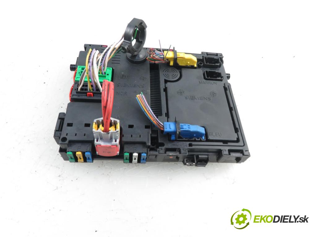 PEUGEOT 206 liftback (2A/C) HB 2001 55,00 1.4 75 - KFW 1360,00 MODUL BSI 9626460880 ; S105872300