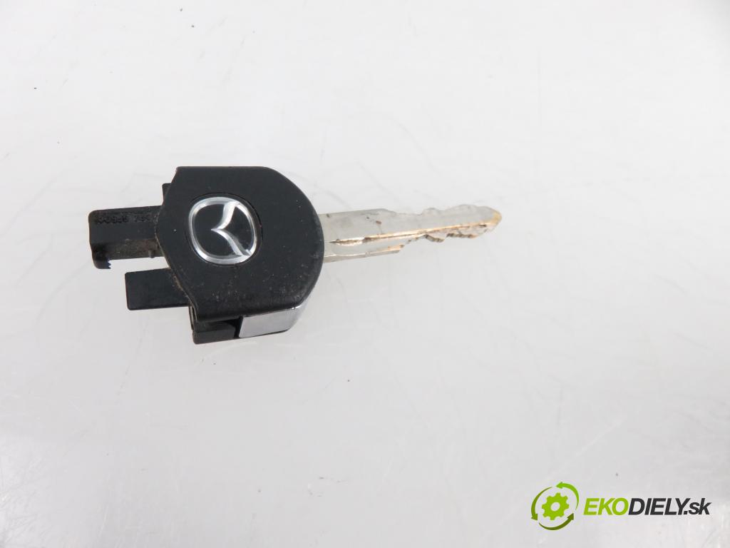 MAZDA 3 (BK) HB 2005 77,00 1.6 - B6ZE 1598,00 spinačka 3M513F880AC (Spínacie skrinky a kľúče)