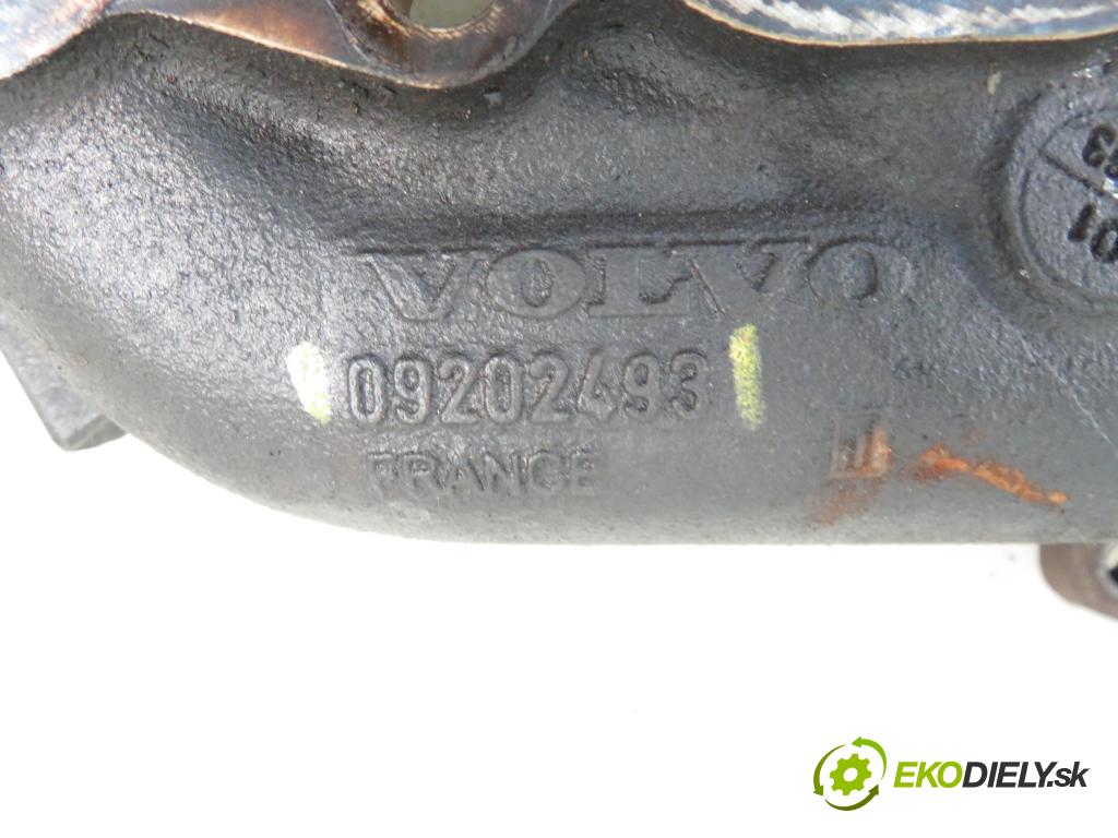 VOLVO V40 Kombi (645) KOMBI 2002 1948,00 Kolektory wydechowe 1948,00 potrubí VYČERPAT: 09202493 (Výfukové potrubí)