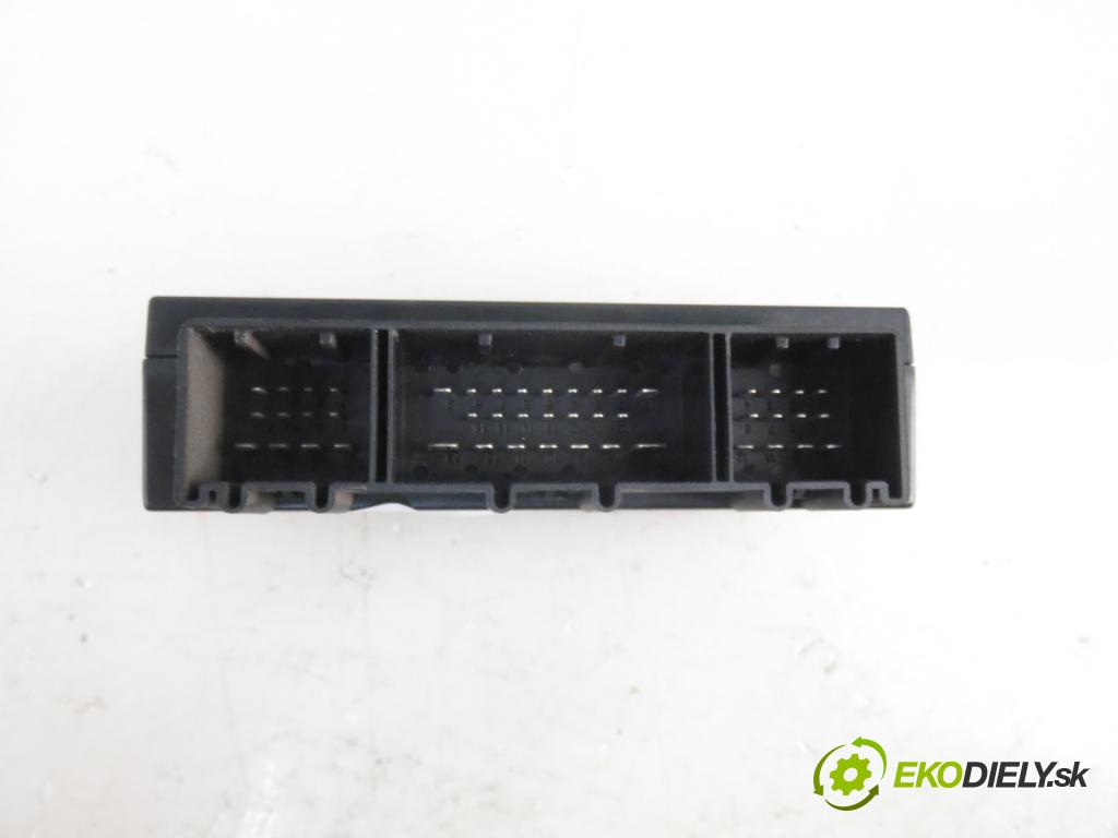 SEAT IBIZA III (6L1) HB 2003 1198,00 Moduły komfortu 1198,00 MODUL komfortu 6Q0959433E