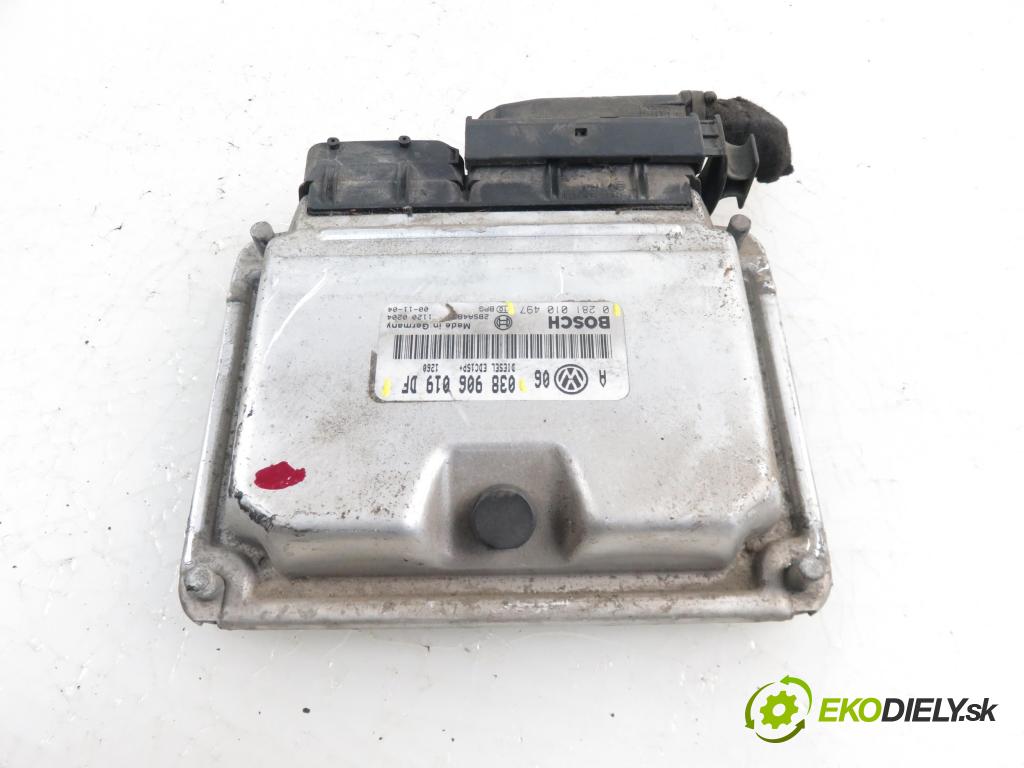 VW BORA (1J2) SEDAN 2001 1896,00 Sterowniki silnika 1896,00 Riadiaca jednotka Motor 038906019DF; 0281010497