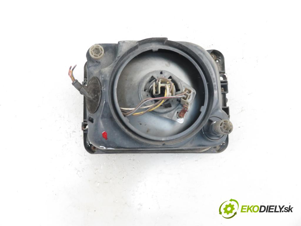 MERCEDES-BENZ T1/TN Platforma / podwozie KABINA/PLATFORMA 1993 2874,00 Lampy przednie 2874,00 Svetlo PP 