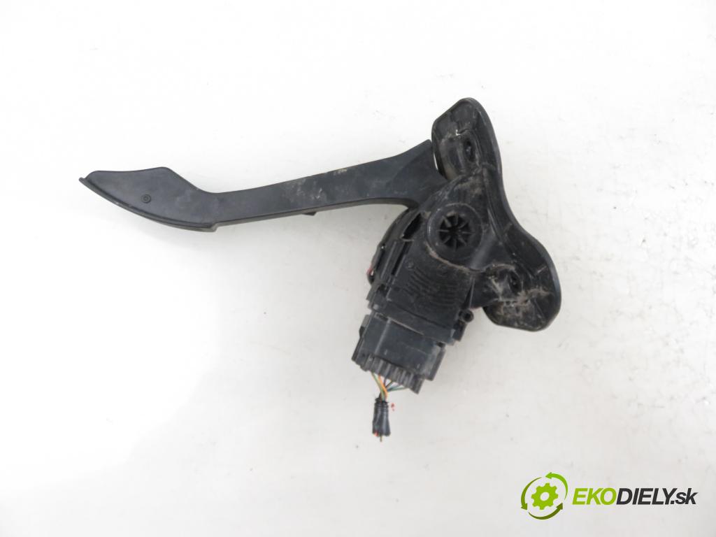 FORD TRANSIT TOURNEO Autobus BUS 2006 63,00 2.2 TDCi - P8FA 2198,00 Potenciometer plynového pedálu 6C119F836CB (Pedále)