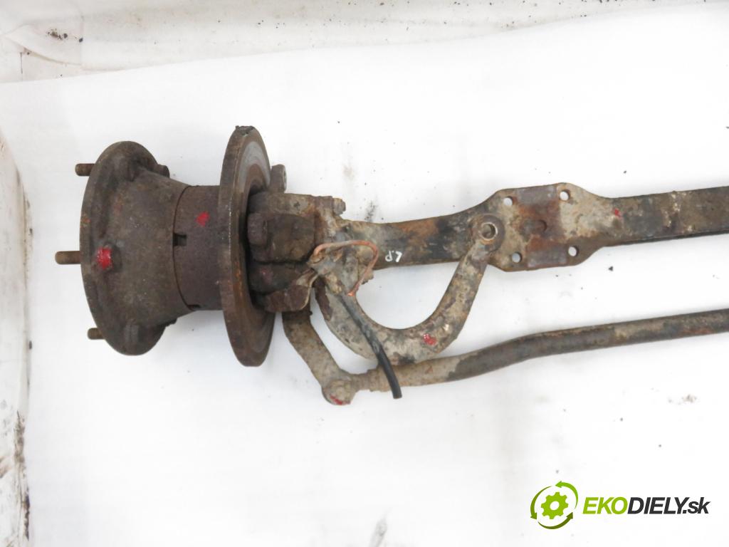 MERCEDES-BENZ T1/TN Platforma / podwozie KABINA/PLATFORMA 1993 70,00 2.9 D 410 D  - OM 602.940 2874,00 výztuha PŘEDNÍ: