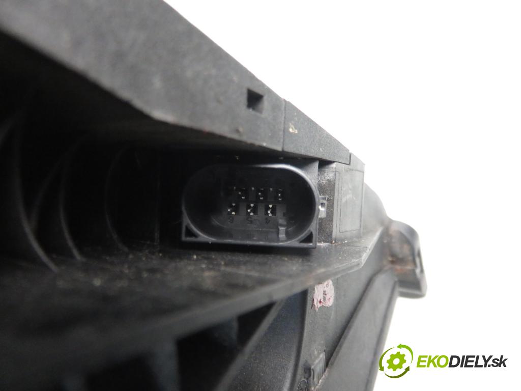 BMW X1 (E84) CROSSOVER 2014 135,00 xDrive 20 i 184 - N20 B20 A 1997,00 Potenciometer plynového pedálu 6860784 (Pedále)