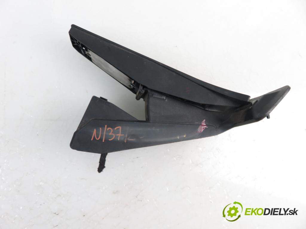 BMW X1 (E84) CROSSOVER 2014 135,00 xDrive 20 i 184 - N20 B20 A 1997,00 Potenciometer plynového pedálu 6860784 (Pedále)