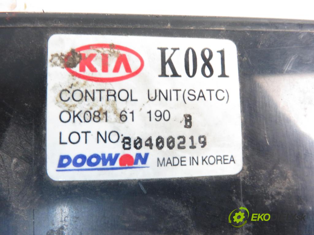 KIA SPORTAGE (K00) SUV 1999 1998,00 Panele sterowania, przełączniki 1998,00 Panel kúrenia KLIMATIZACE: OK08161190