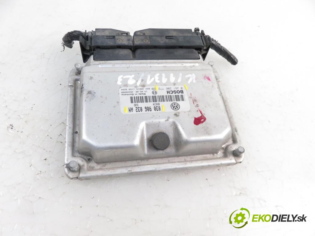 VW POLO (6N2) HB 2000 1390,00 Sterowniki silnika 1390,00 Riadiaca jednotka Motor 030906032AN ; 0261206772