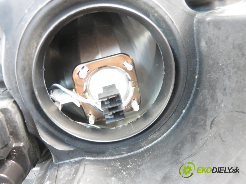 RENAULT GRAND SCENIC III (JZ0/1_) MINIVAN 2009 1397,00 Lampy przednie 1397,00 Svetlo LP 260606760R