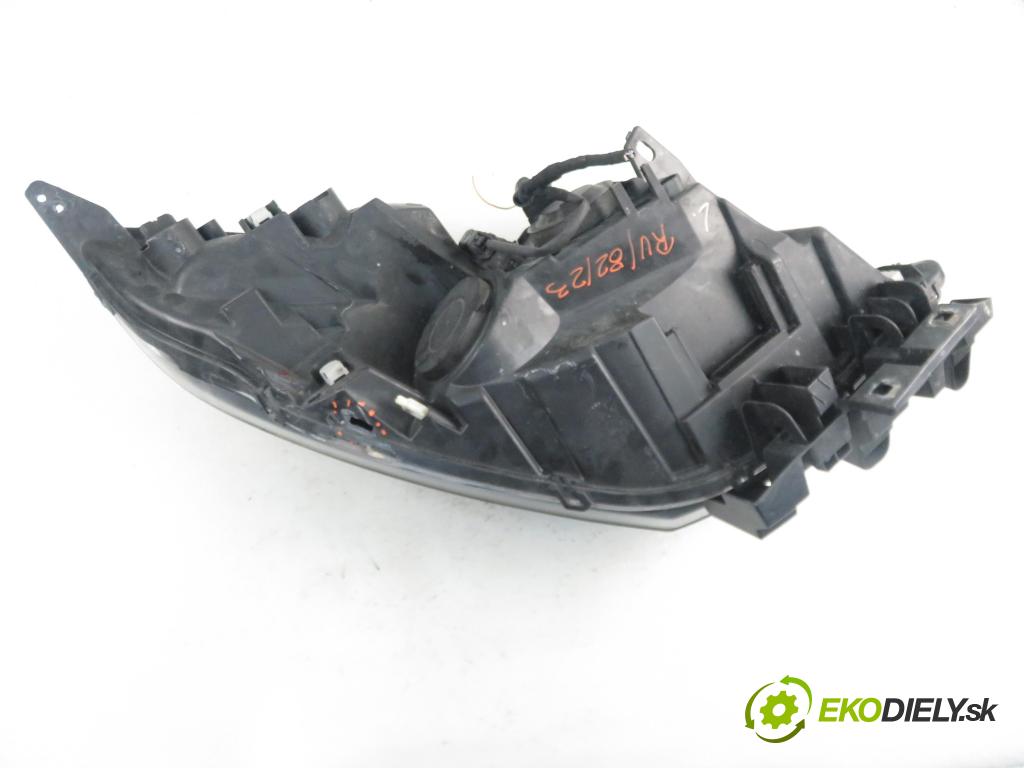 RENAULT GRAND SCENIC III (JZ0/1_) MINIVAN 2009 1397,00 Lampy przednie 1397,00 Svetlo LP 260606760R