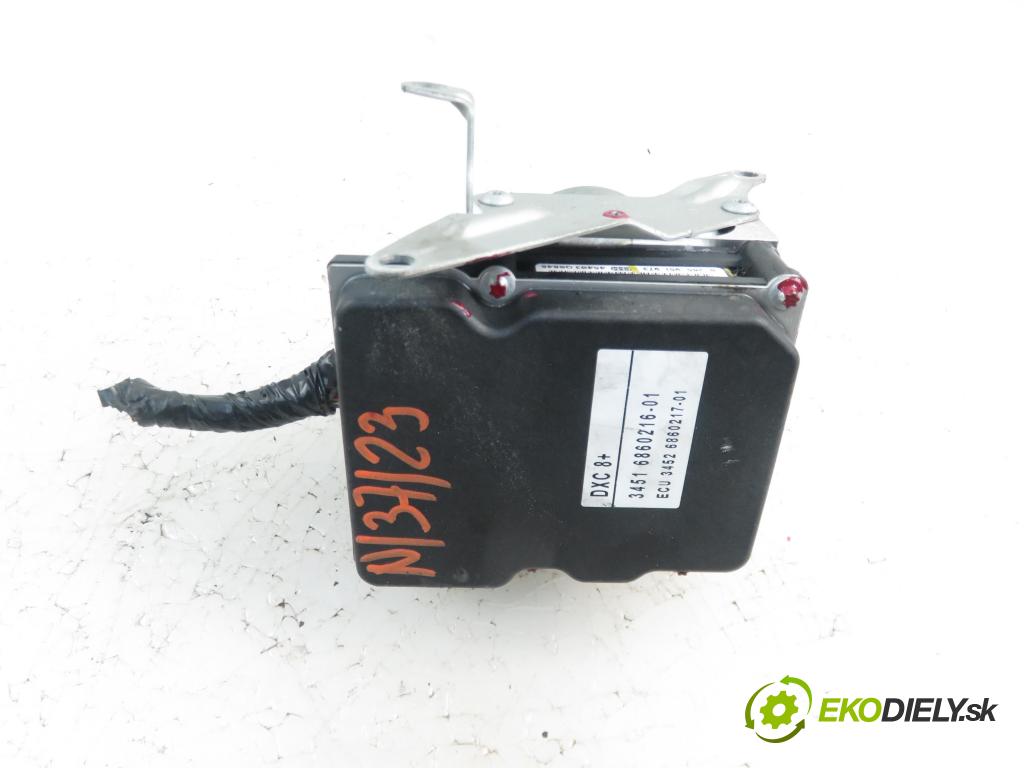 BMW X1 (E84) CROSSOVER 2014 1997,00 Sterowniki ABS 1997,00 Pumpa ABS 6791272 ; 0265239288 ; 0265951973 (Pumpy ABS)