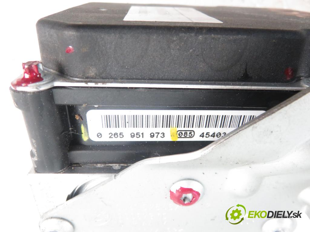 BMW X1 (E84) CROSSOVER 2014 1997,00 Sterowniki ABS 1997,00 Pumpa ABS 6791272 ; 0265239288 ; 0265951973 (Pumpy ABS)