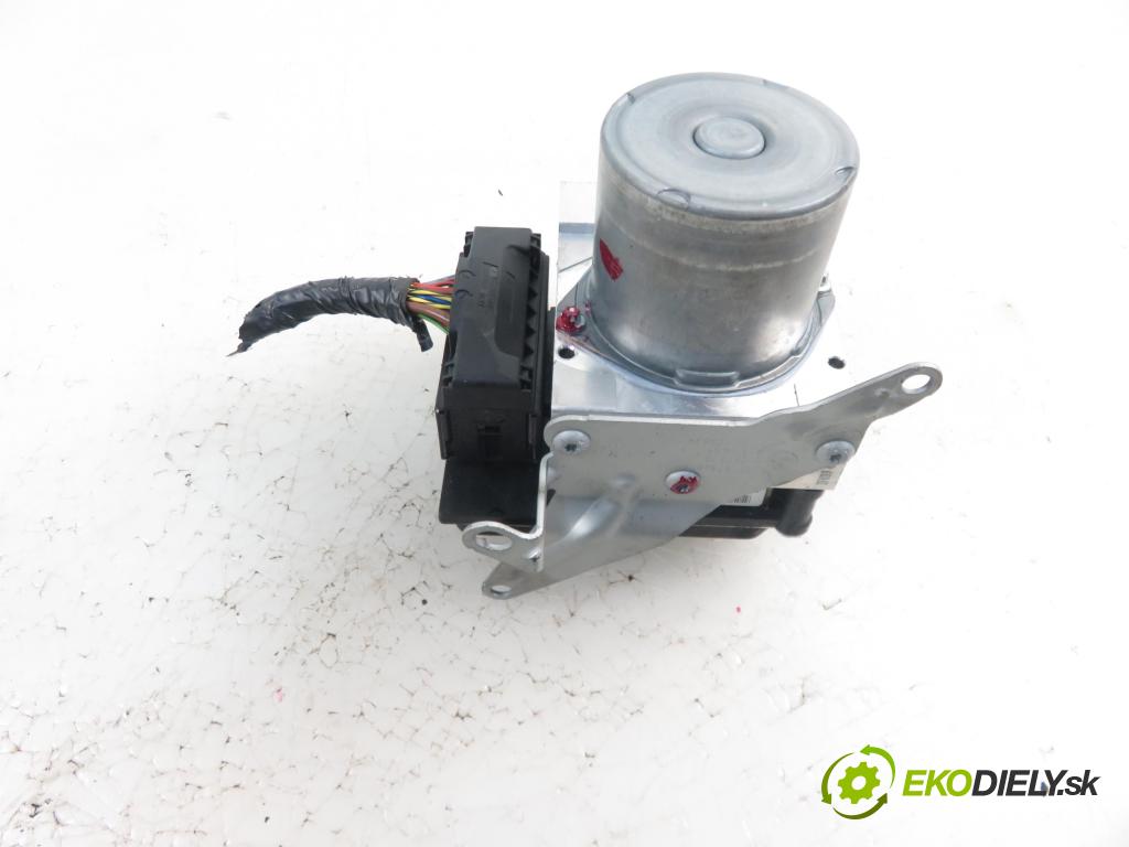 BMW X1 (E84) CROSSOVER 2014 1997,00 Sterowniki ABS 1997,00 Pumpa ABS 6791272 ; 0265239288 ; 0265951973 (Pumpy ABS)