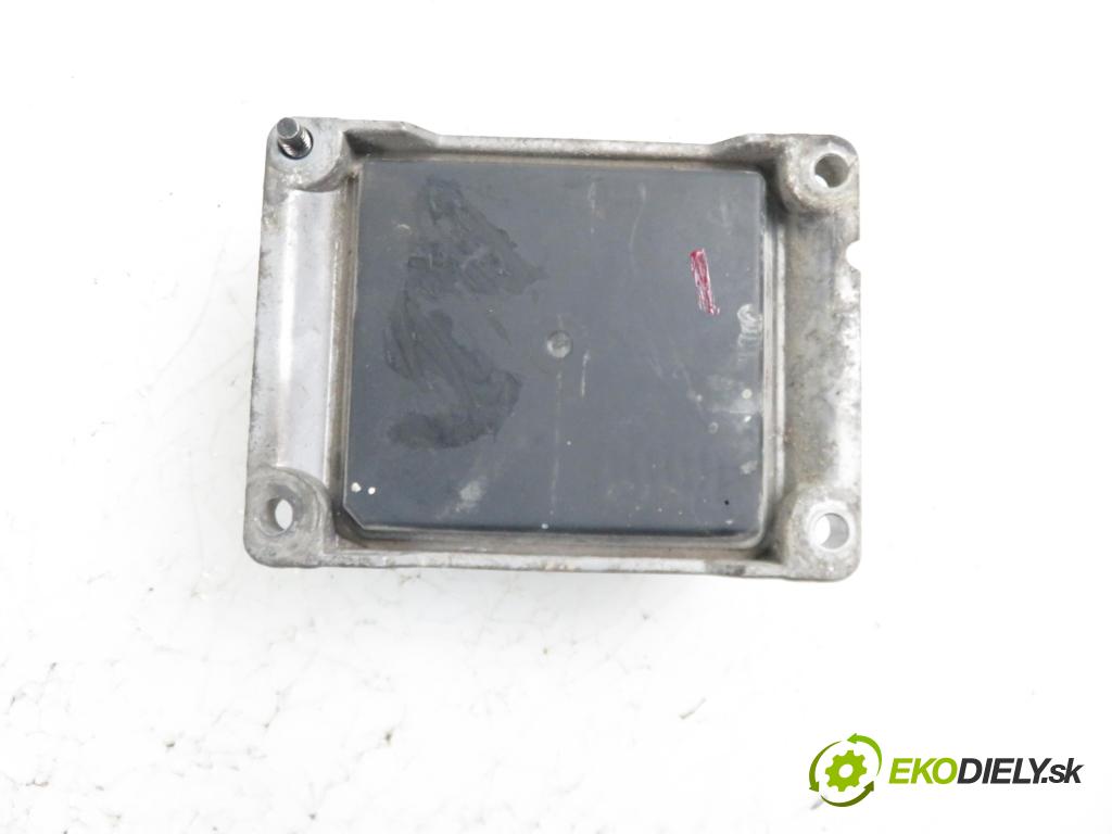 OPEL CORSA C Skrzynia (X01) HB 2005 1199,00 Sterowniki silnika 1199,00 Riadiaca jednotka Motor 24420560