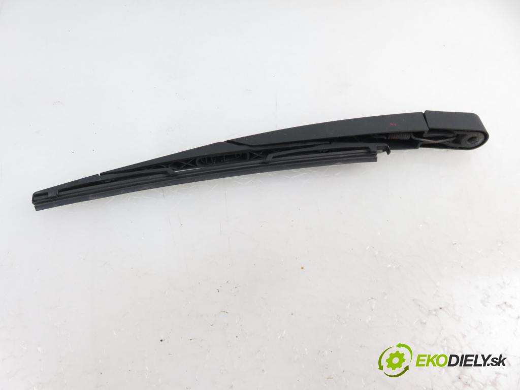 RENAULT GRAND SCENIC III (JZ0/1_) MINIVAN 2009 96,00 1.4 TCe 130 - H4J 700 1397,00 RAMENO: stěrače zadní část 62777256