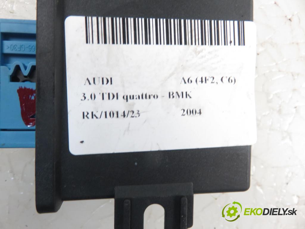 AUDI A6 (4F2, C6) SEDAN 2004 2967,00 Sterowniki świateł 2967,00 Riadiaca jednotka svetlá 4F0910357A ; 4F0907357A ; 5DF00888620