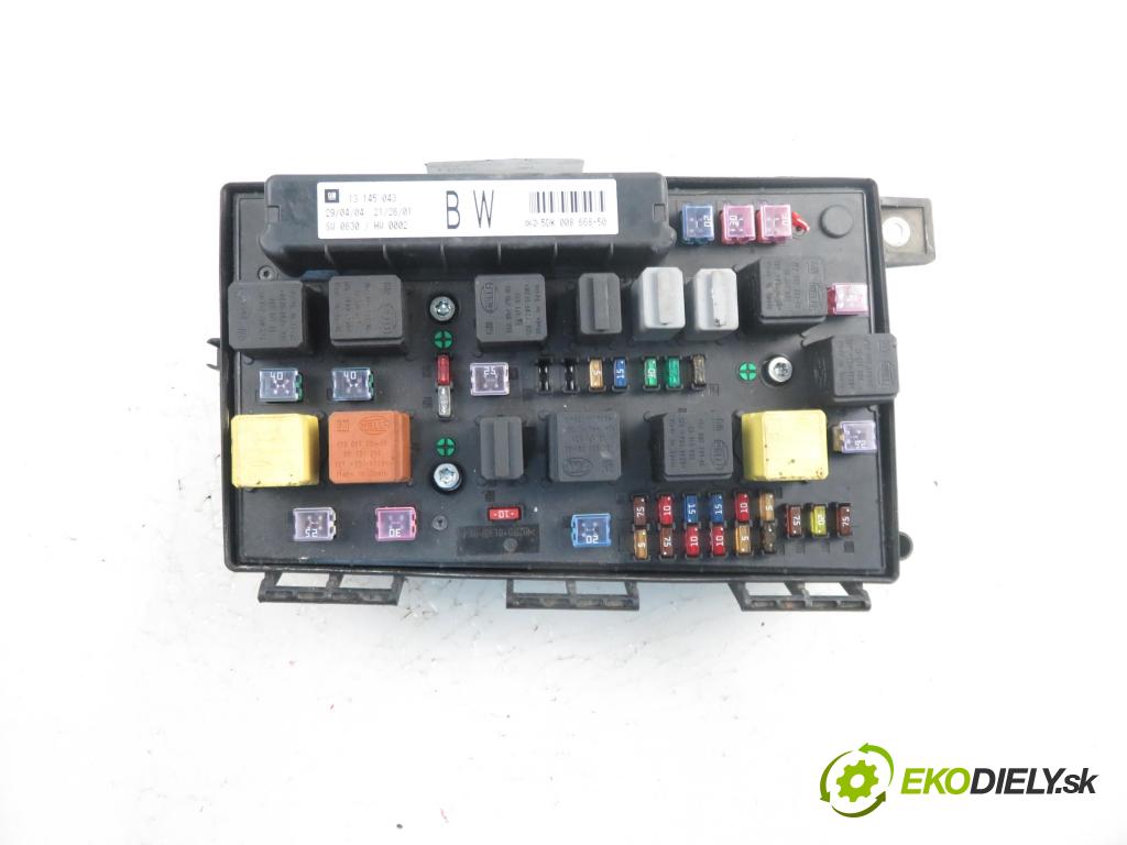 OPEL ASTRA H (A04) HB 2004 1686,00 Skrzynki bezpieczników 1686,00 skříňka POJISTKY: 13145043