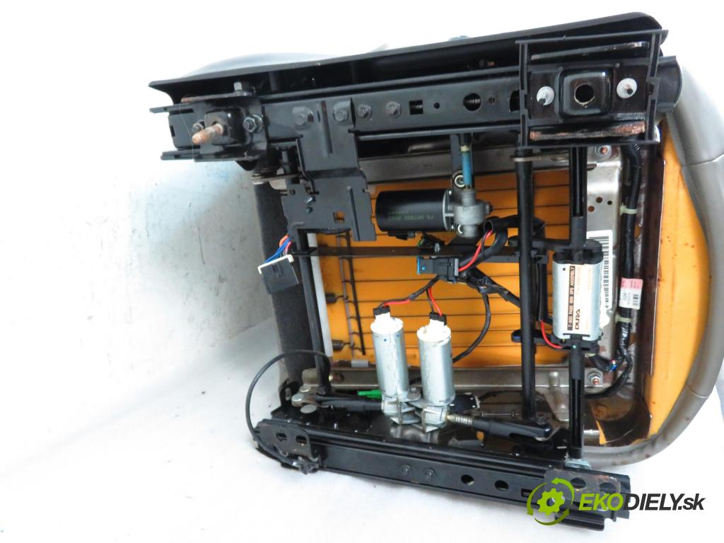 HUMMER HUMMER H2 SUV 2003 5964,00 Fotele, kanapy 5964,00 Sedadlo CESTUJÚCI/PP