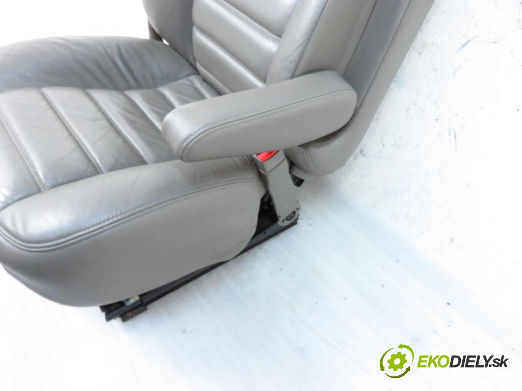HUMMER HUMMER H2 SUV 2003 5964,00 Fotele, kanapy 5964,00 Sedadlo CESTUJÚCI/PP