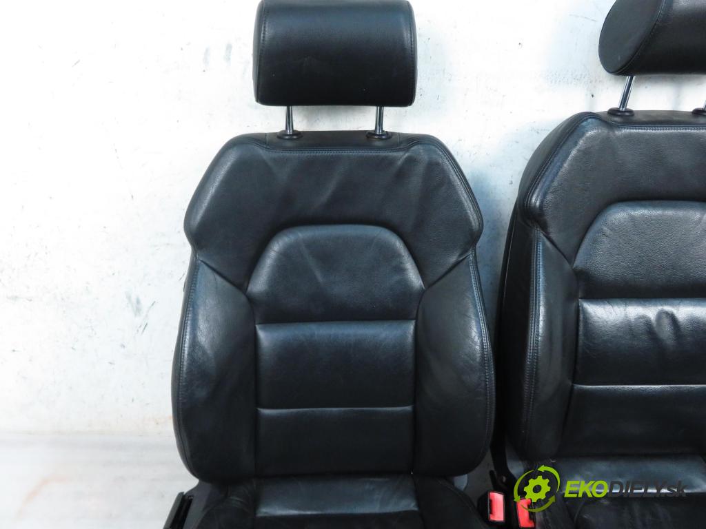 AUDI A6 (4F2, C6) SEDAN 2004 2967,00 Fotele, kanapy 2967,00 Sedadlá, sedačky