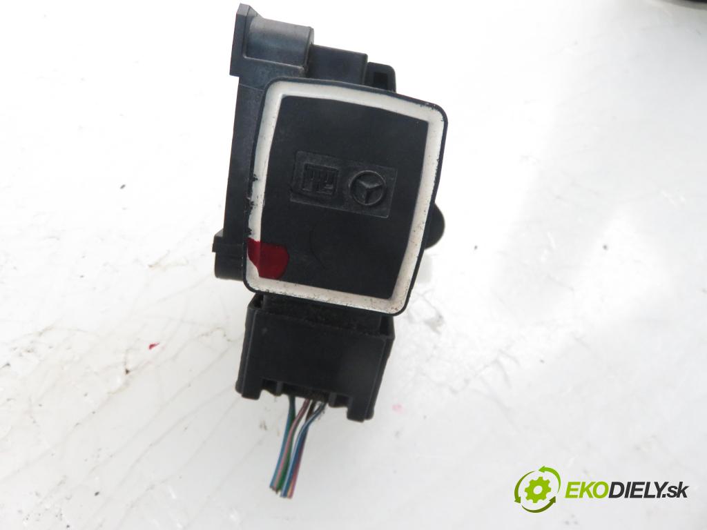 MERCEDES-BENZ VANEO (414) MINIVAN 2003 1689,00 Pozostałe 1689,00 Potenciometer plynového pedálu 0135427717 (Pedále)