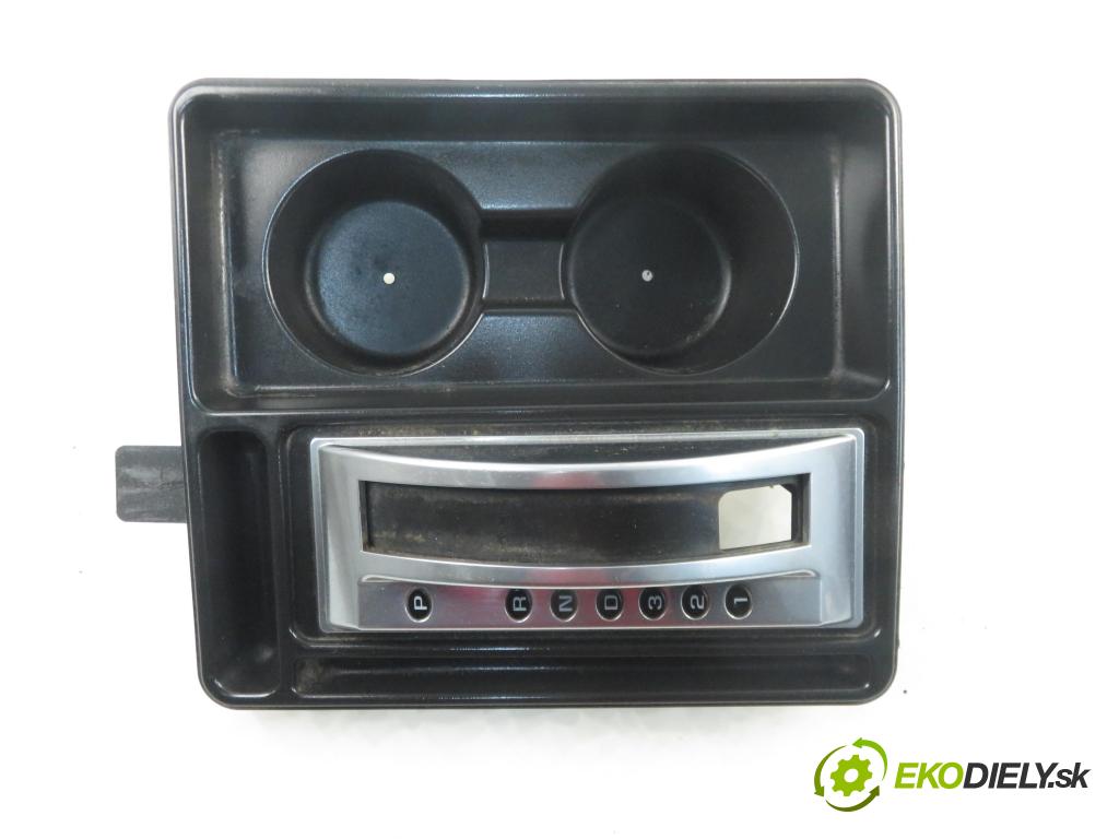 HUMMER HUMMER H2 SUV 2003 5964,00 Uchwyty fabryczne 5964,00 Držiak na nápoje 15177421 (Úchyty, držiaky na nápoje)