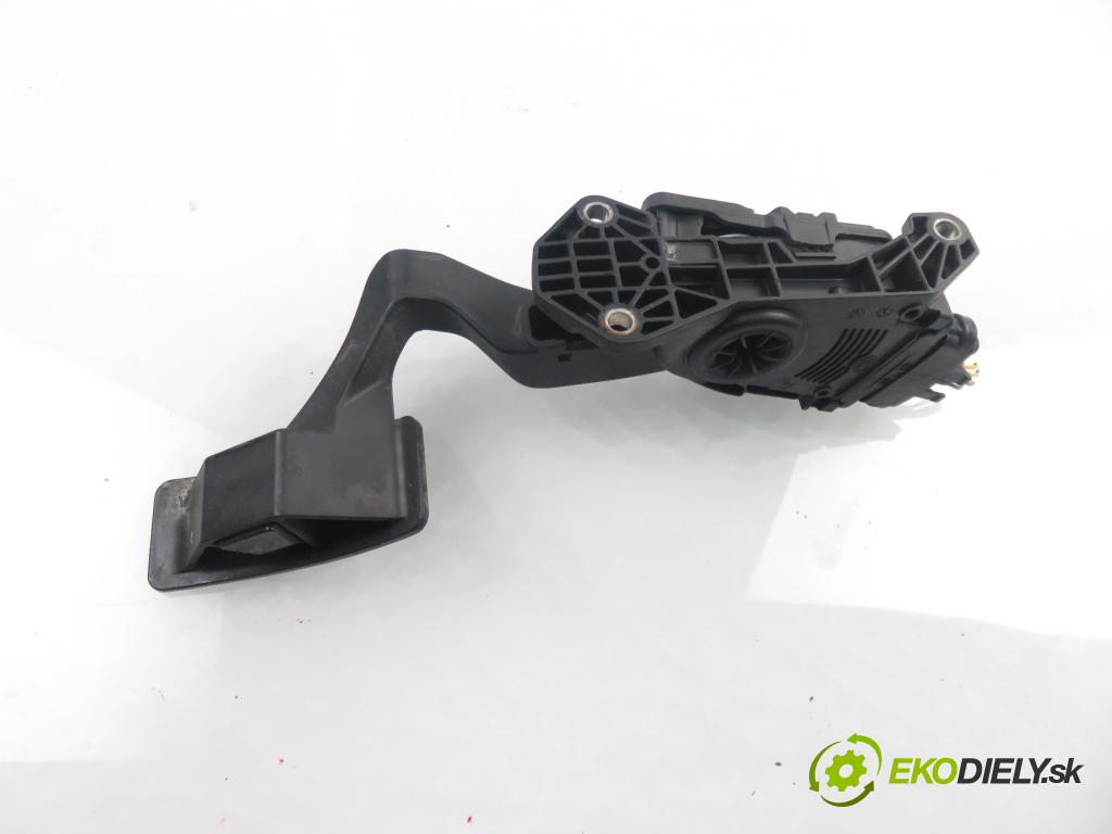 FIAT SEDICI (189_) CROSSOVER 2007 1910,00 Pozostałe 1910,00 Potenciometer plynového pedálu 4940079J90 (Pedále)