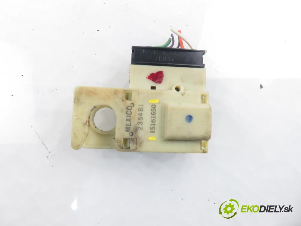 HUMMER HUMMER H2 SUV 2003 232,00 6.0 V8 VORTEC AWD 315 (232kW)-(LQ4(364CUV8)) 5964,00 Snímač bŕzd 15161650