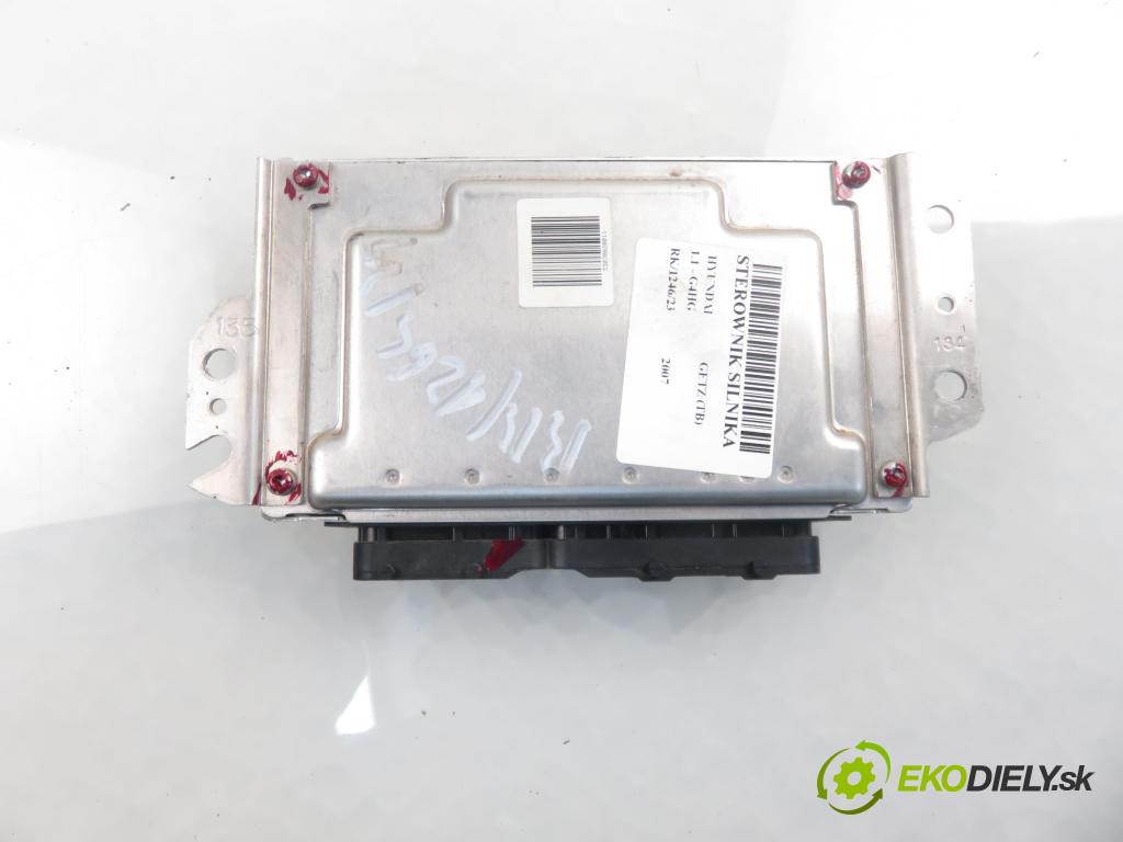 HYUNDAI GETZ (TB) HB 2007 1086,00 Sterowniki silnika 1086,00 Riadiaca jednotka Motor 3911002AA5 ; 9030930372F